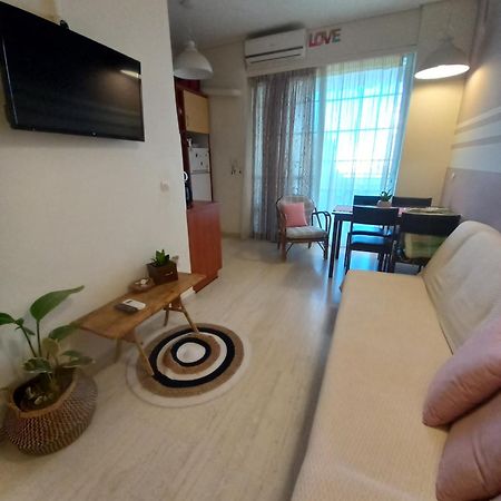 Evie'S Apartment カラマタ エクステリア 写真