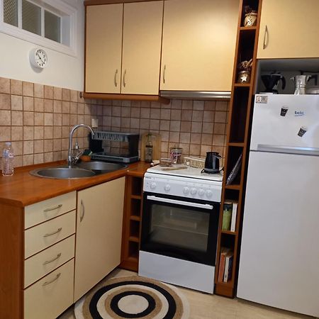 Evie'S Apartment カラマタ エクステリア 写真