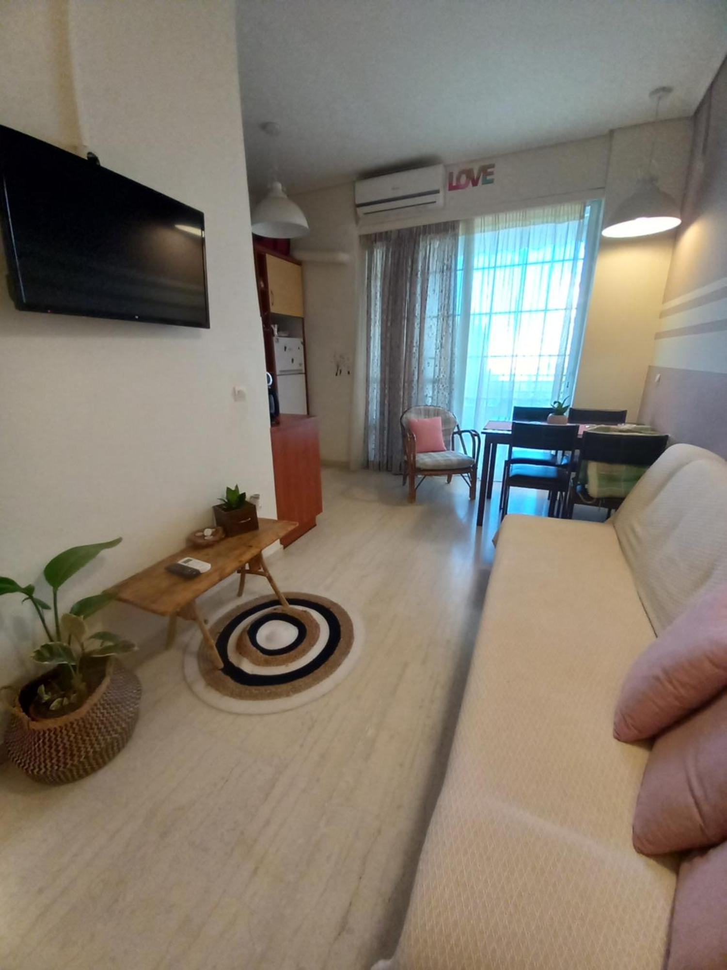 Evie'S Apartment カラマタ エクステリア 写真